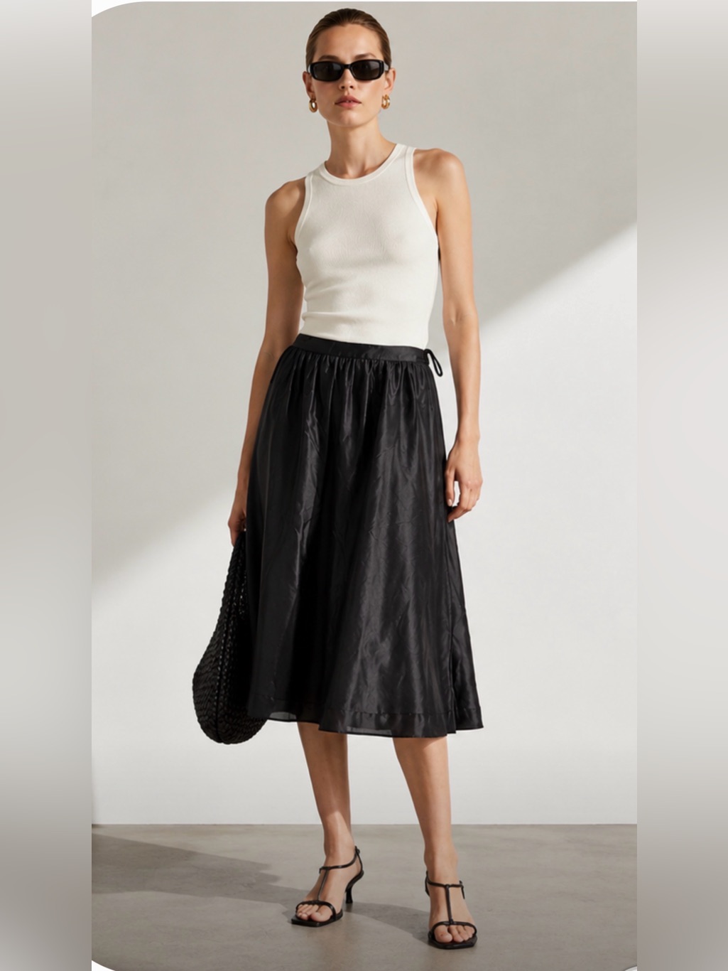 W.D.N.Y Elegant Black Women's Skirt Silk And Linen. Size 8